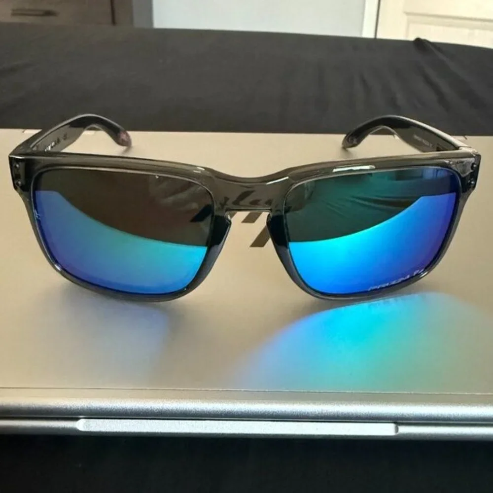 OO9102 Oakley Holbrook Smoke Gray Frame Prizm Polarized Green Reflective Lenses - Picture 7 of 9